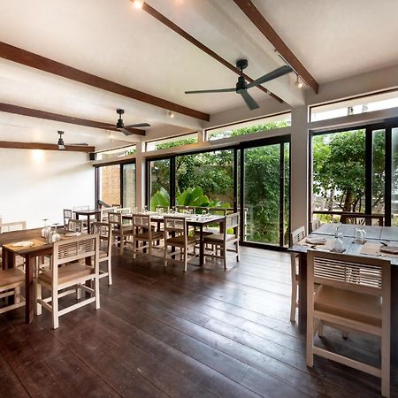 L'Osteria Luxe Beachfront B&B Хенераль-Луна Екстер'єр фото