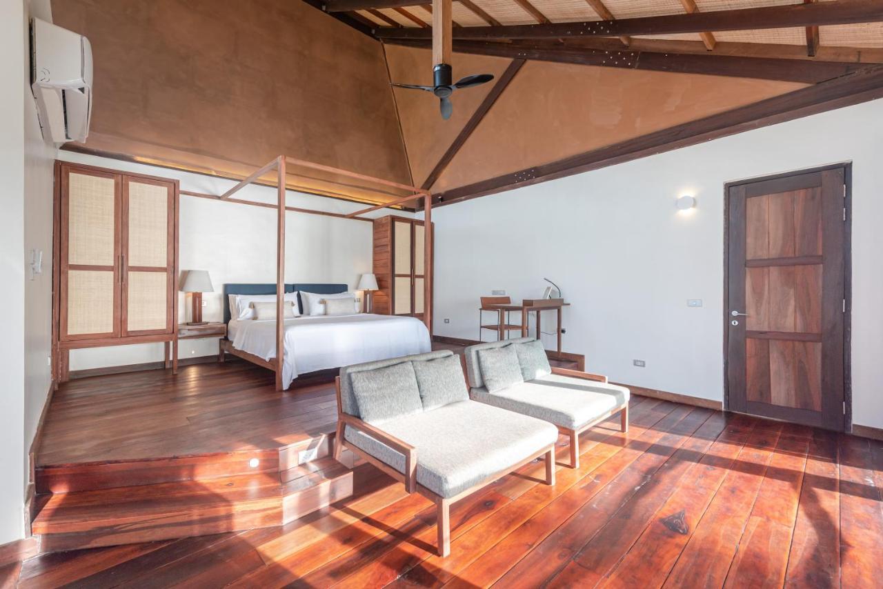 L'Osteria Luxe Beachfront B&B Хенераль-Луна Екстер'єр фото