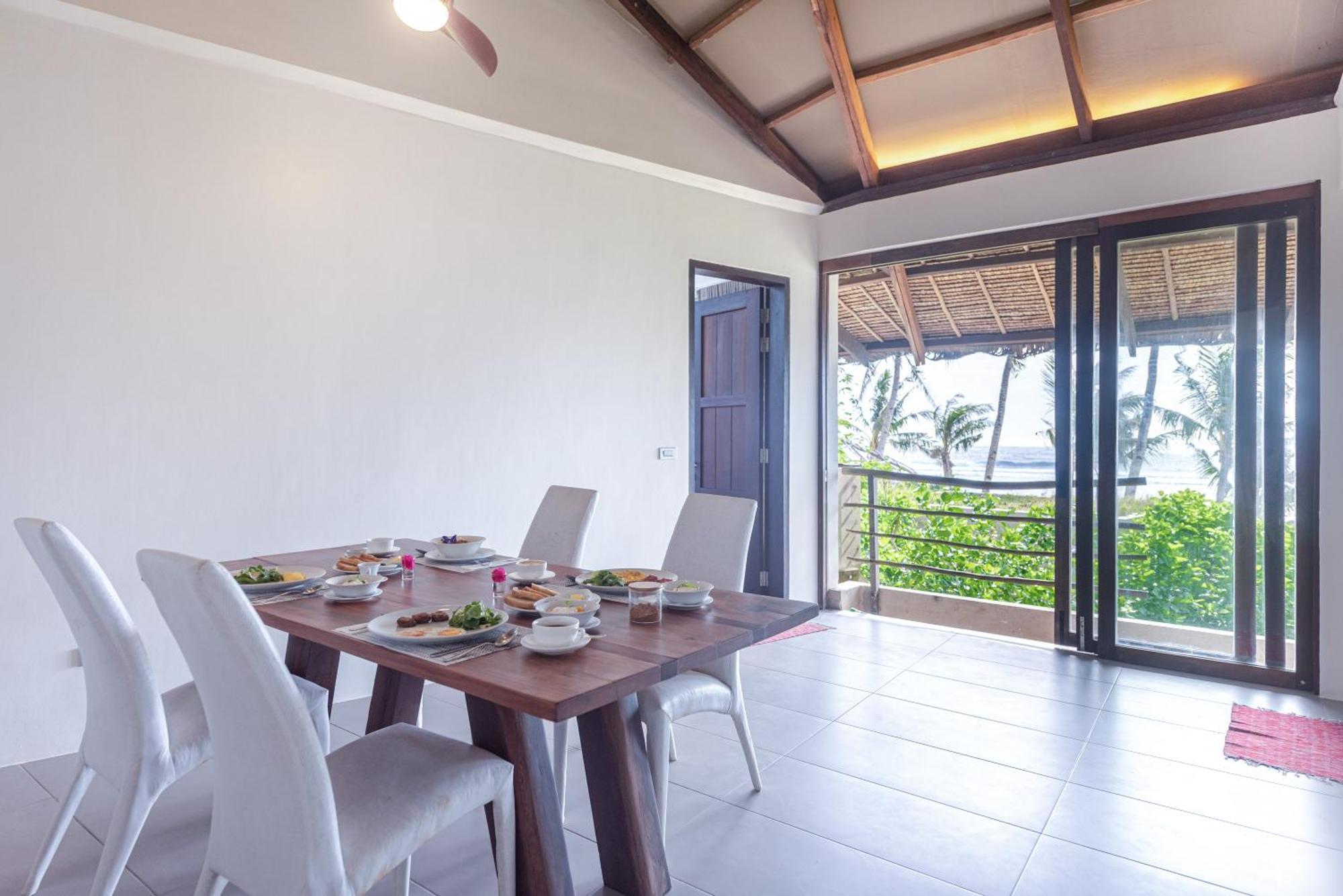 L'Osteria Luxe Beachfront B&B Хенераль-Луна Екстер'єр фото