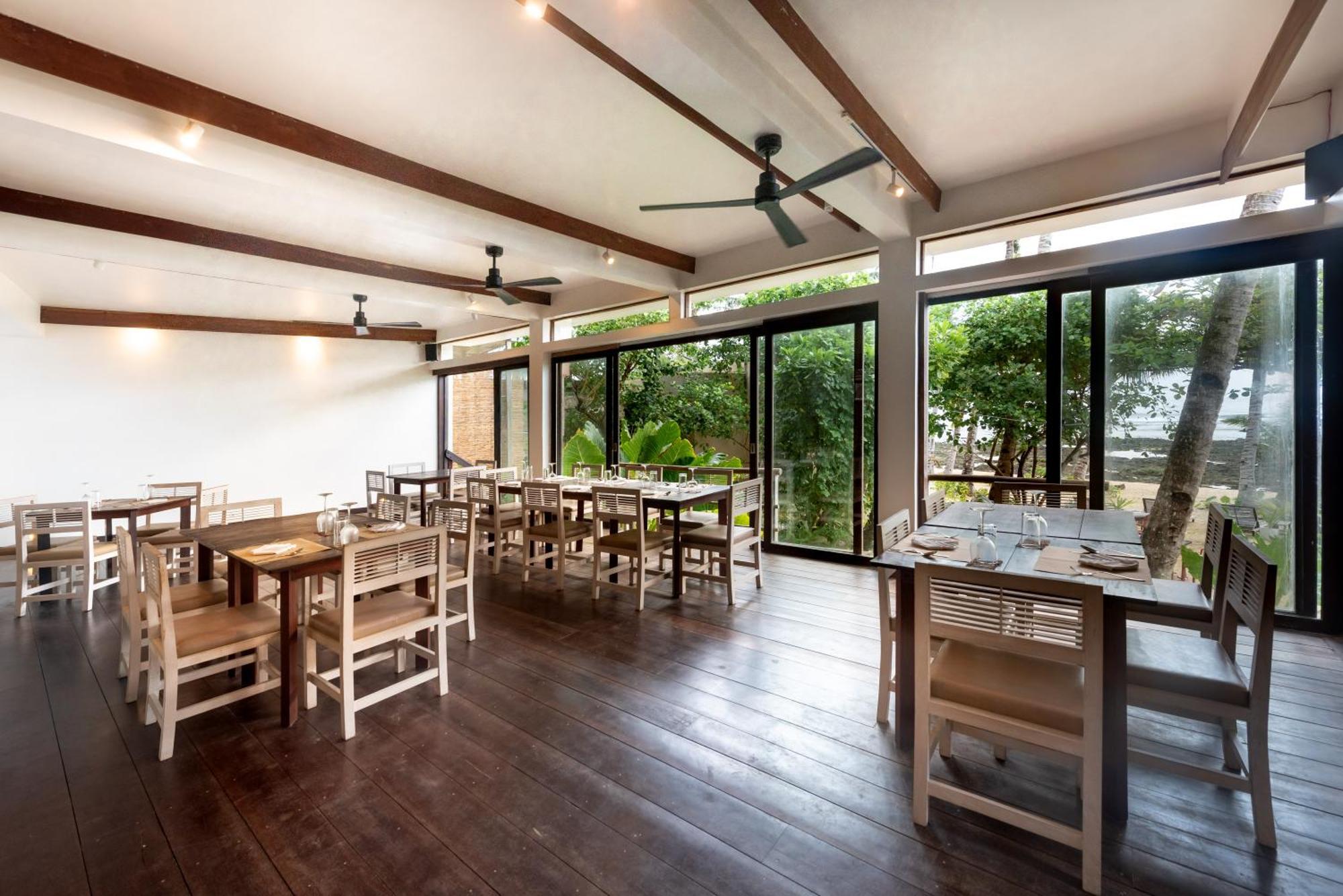 L'Osteria Luxe Beachfront B&B Хенераль-Луна Екстер'єр фото